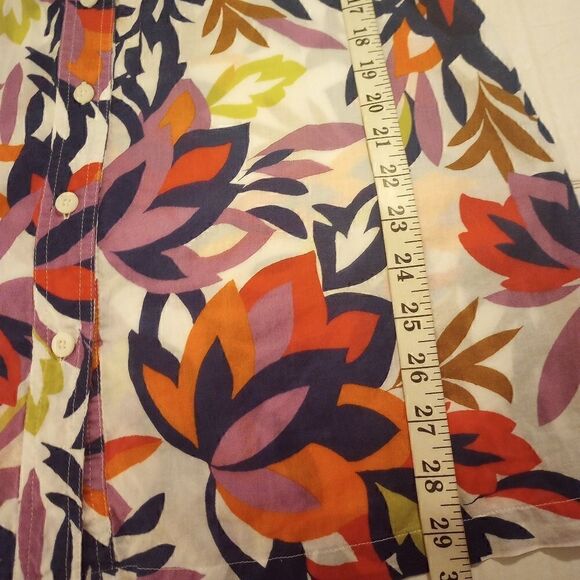 Dana Buchman floral button down with roll tab half sleeve - Picture 10 of 12